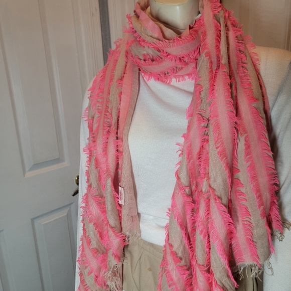 Vismaya Anthropologie Pink Fringe‎ Ob Cream Oversized Scarf - Picture 4 of 11